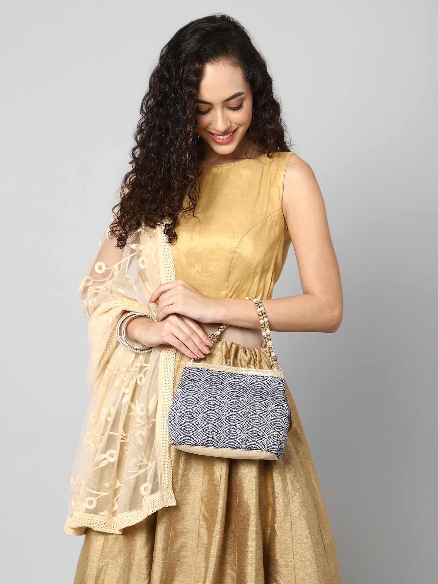 Grey and white jacquard bag