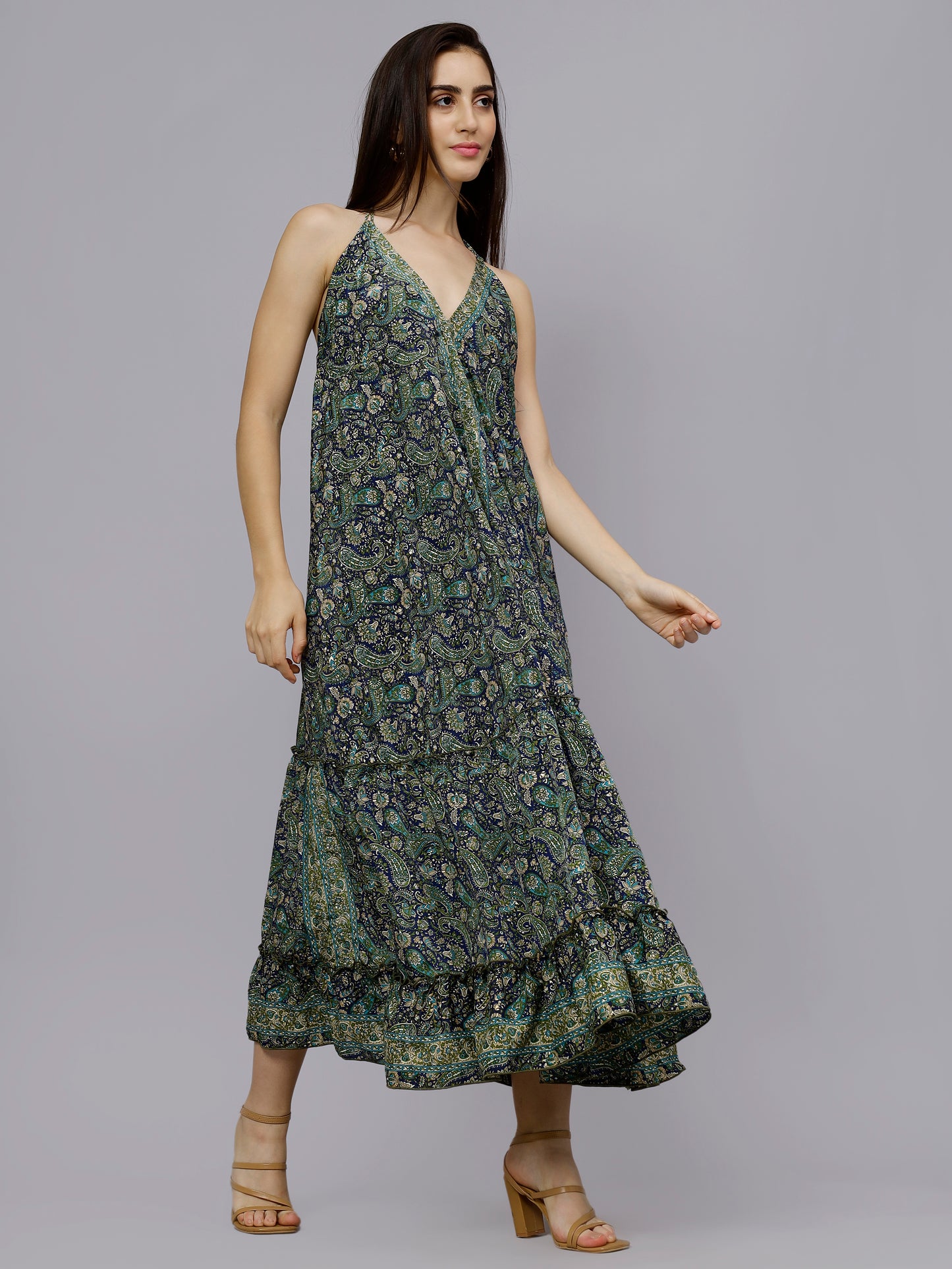 Multi-Colored paisley print green long freesize dress