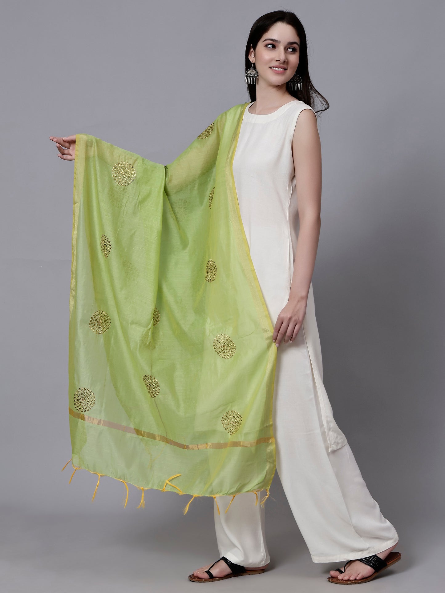 Green Embroidered Zari Boota Tasseled Border Ethnic Dupatta