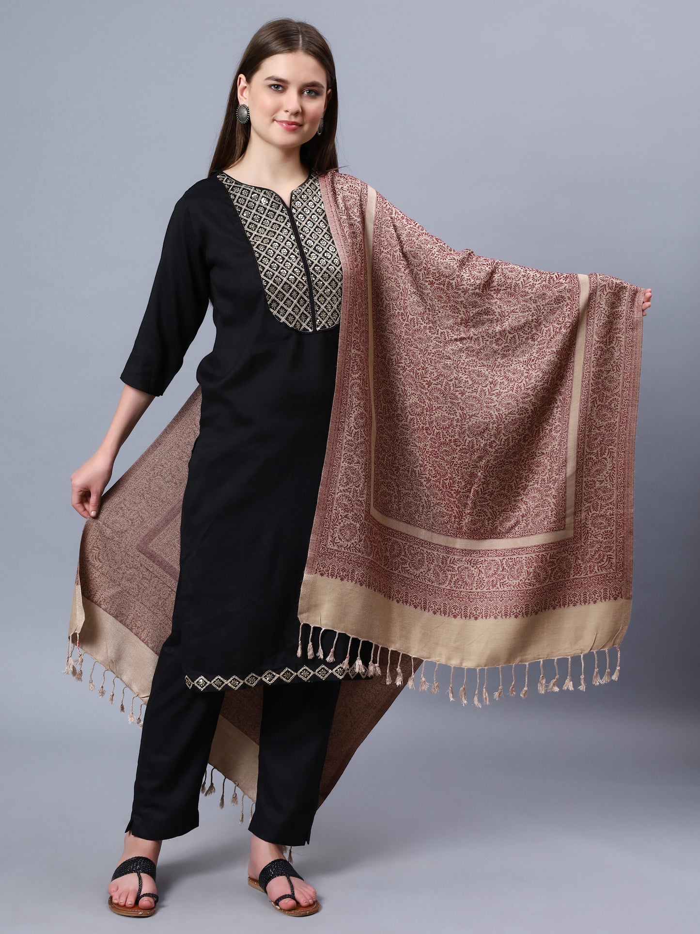 Brown viscose stole with a maroon jacquard pattern