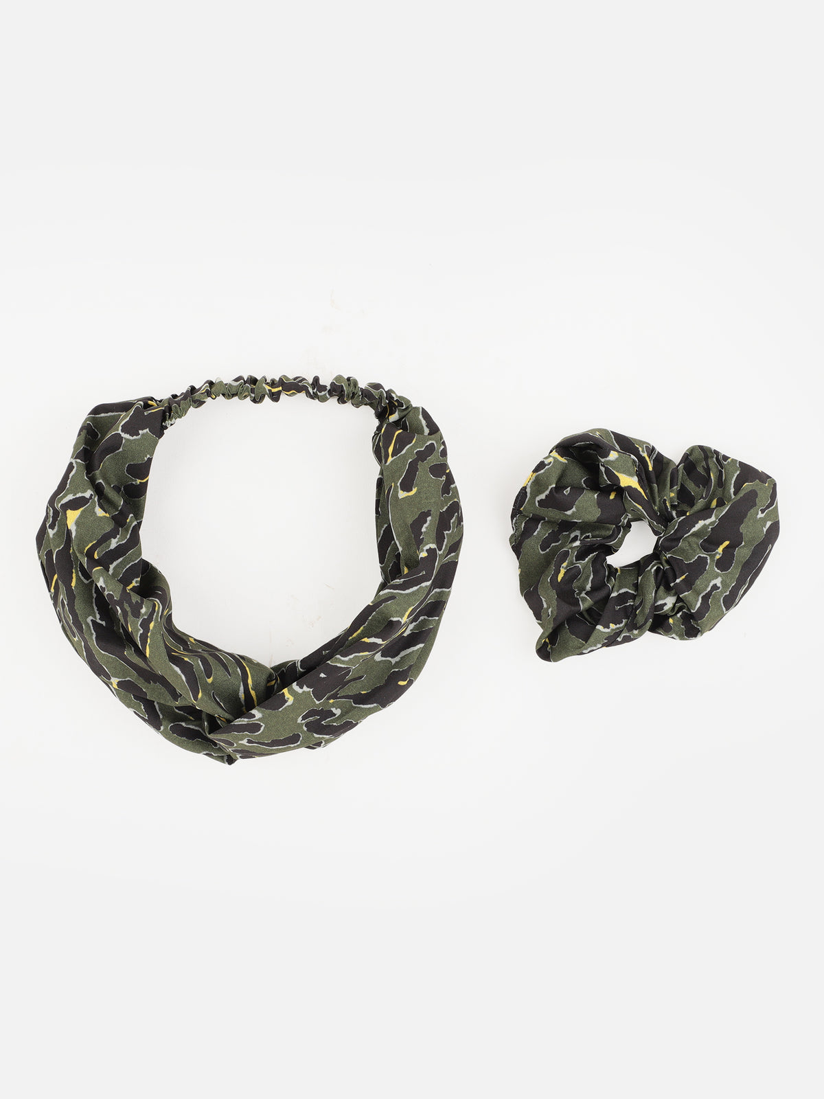 Green Color Printed Headband and Scrunchy Aditi Wasan