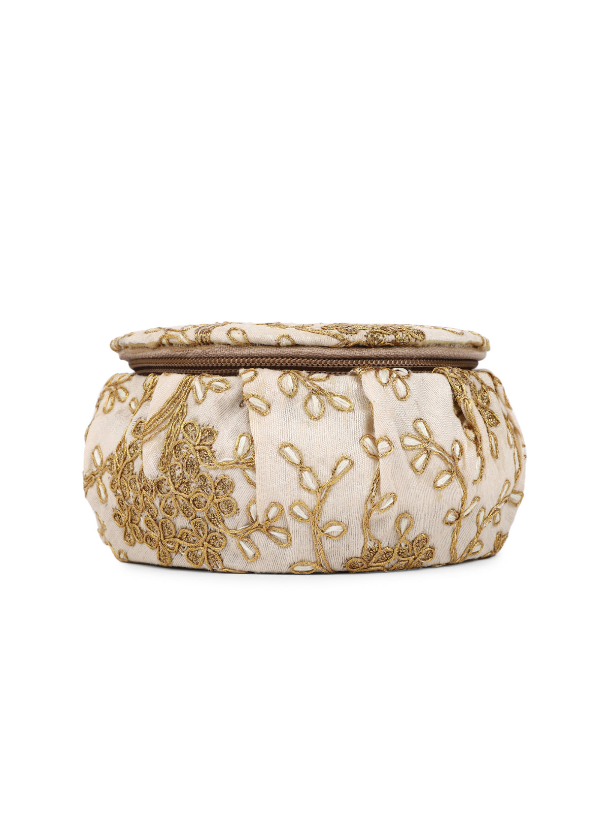 Beige embroidered jewelery box