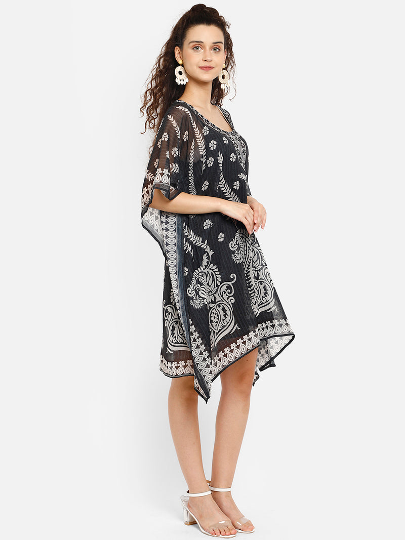 Black and White Printed airy Relaxed fit Freesize Polyester Kaftan