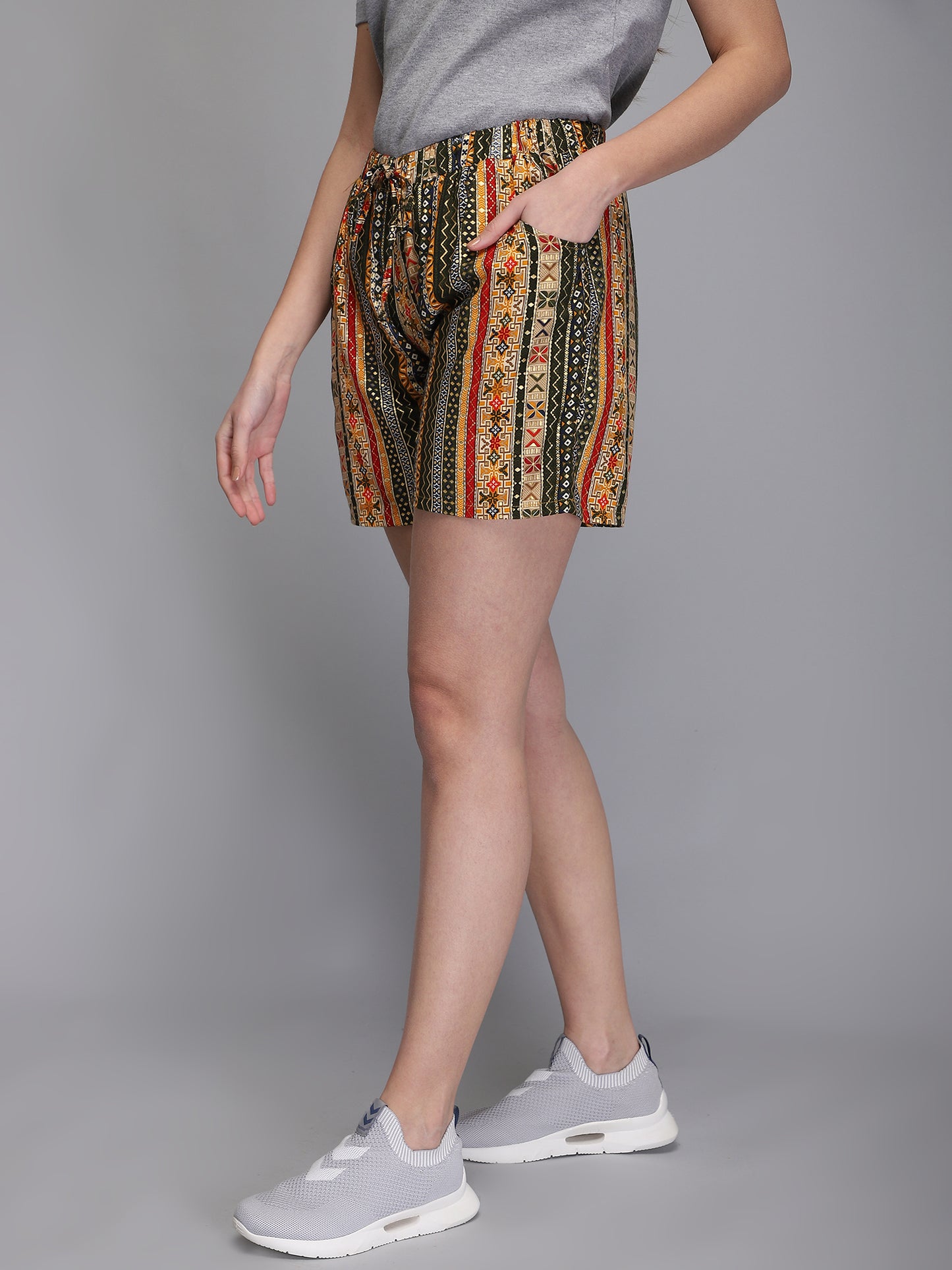 Printed & jacquard multicolor rayon women shorts