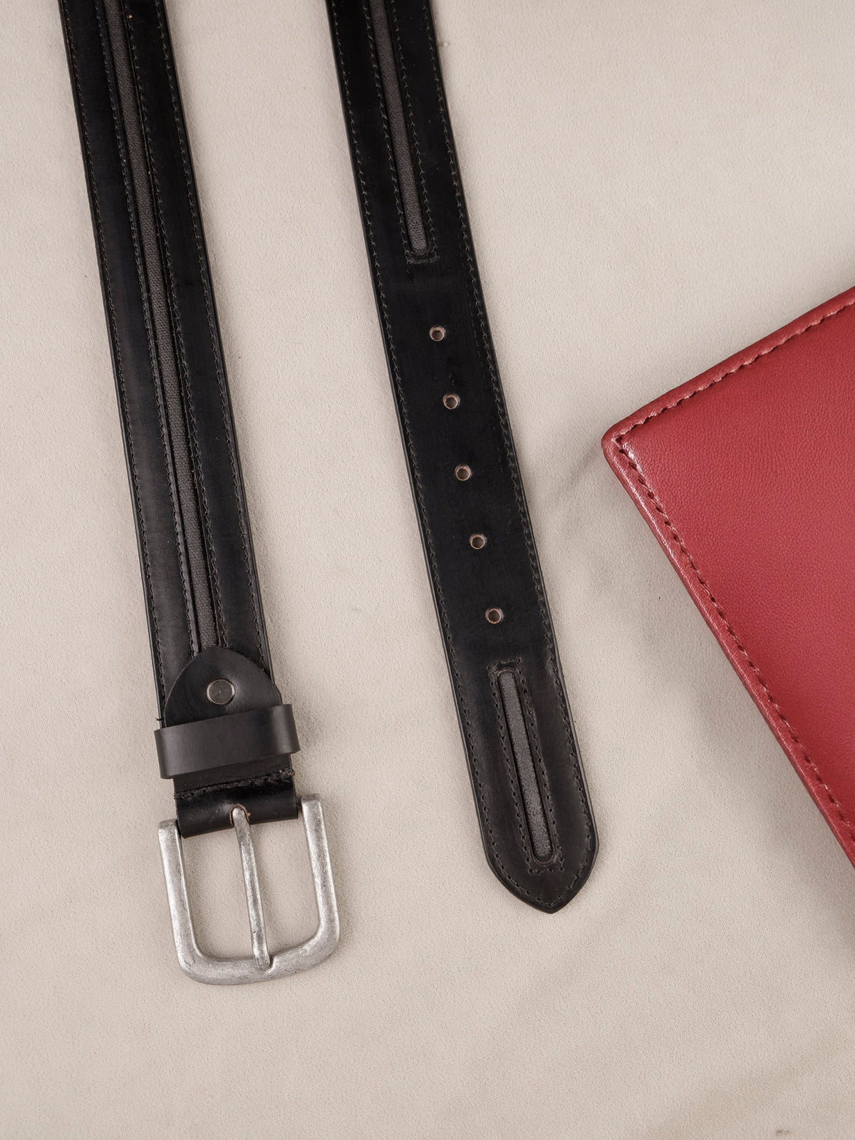 Aditi Wasan Men's Genuine Leather Black Casual Belt